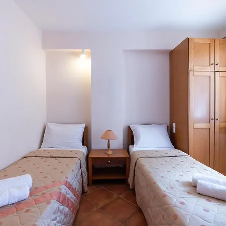 Bisti Πανσιόν 4*